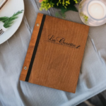 Speisekartenhülle aus Holz A5 personalisiert – Restaurant, Bar, Hotel | Gastro – Bild 3