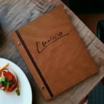 Speisekartenhülle aus Holz A5 personalisiert – Restaurant, Bar, Hotel | Gastro – Bild 6